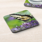 Gele en zwarte vlinder op lavender drankjes onderzetter (Linkerzijde)