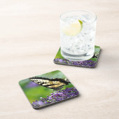 Gele en zwarte vlinder op lavender drankjes onderzetter (Rechterzijde)