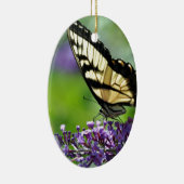 Gele en zwarte vlinder op lavender keramisch ornament (Rechts)