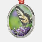 Gele en zwarte vlinder op lavender metalen ornament (Links)
