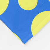 Gele erwten op een hemelsblauwe achtergrond fleece deken (Hoek)