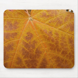 Gele esdoornblad herfst abstracte natuur muismat