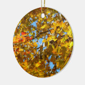 Gele esdoornbladeren en blauwe lucht keramisch ornament (Links)