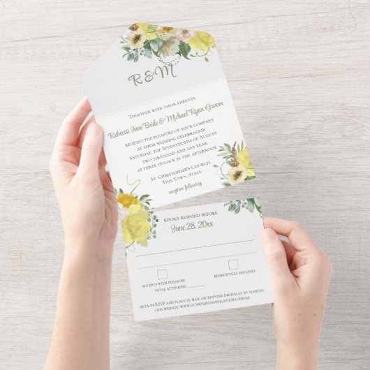 Gele Floral Monogram Weddenschap All In One Uitnodiging (Afscheurbaar)