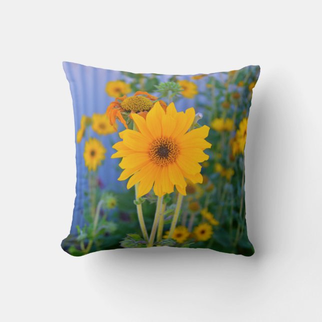 Gele Floral Pillow Kussen (Voorkant)