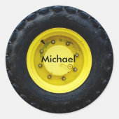 gele gepersonaliseerde naam tractor wielband ronde sticker (Voorkant)