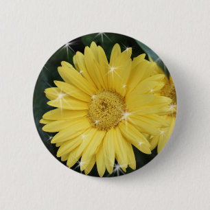 gele gerbera madeliefje bloem met sterren ronde button 5,7 cm