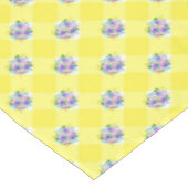 Gele Gingham en Paarse Blauwe Bloemen Land Tafelkleed (Gekanteld)