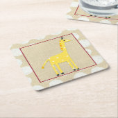 Gele Giraffe met White Polka Dots Kartonnen Onderzetters (Schuin)
