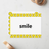 gele glimlacht typografie notitiekaartje (Voorkant / Achterkant in situ)