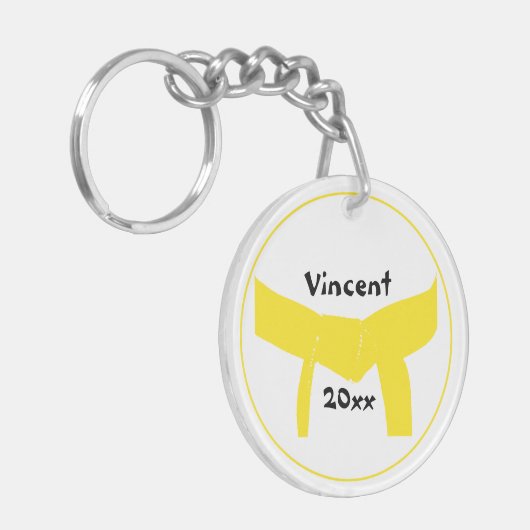 Gele gordel voor martiumarts sleutelhanger (Voorkant Links)
