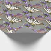 Gele goudstaart op Lila bloemen zwart op Cadeaupapier (Hoek)