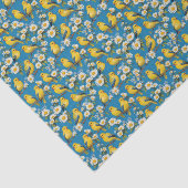 Gele goudvink vogels op takken met madeliefjes tissuepapier (Detail)