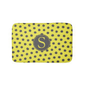 Gele & Grijze Polka Dots met Aangepaste Monogram Badmat (Voorkant)