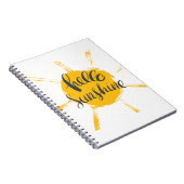 Gele hand Drawn Sun Hallo Sunshine Afbeelding Notitieboek (Rechterzijde)