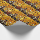 Gele herfst-bladeren en oude bakkerij cadeaupapier (Hoek)
