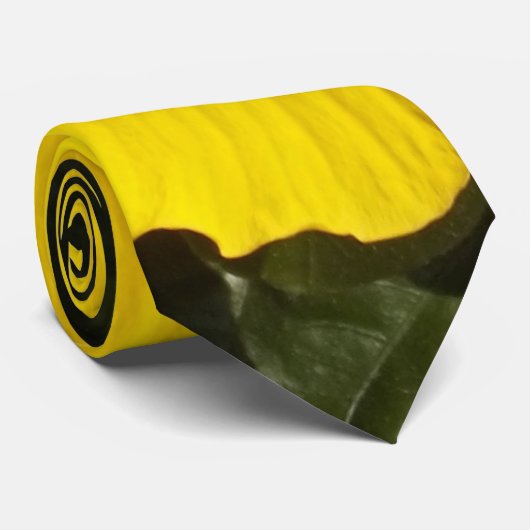 Gele Hibiscus Flower Stropdas (Opgerold)