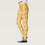 Gele hommels leuk grappig leggings<br><div class="desc">Gedemoreerd met vrolijke,  glimlachende gele en zwarte hommels. Een geelkleurde achtergrond.</div>
