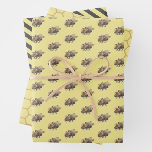 Gele honingraat en honingbijen en stripes inpakpapier vel (In situ)