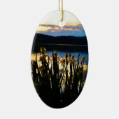 Gele Iris aan de kust van het Arrowidenmeer Keramisch Ornament (Rechts)