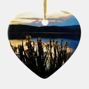 Gele Iris aan de kust van het Arrowidenmeer Keramisch Ornament