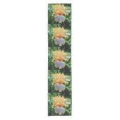 Gele iris Botanische 14-inch X 72-inch tafelloper (Voorkant)
