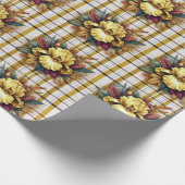 Gele iris met herfstbladeren op geplakte achtergro cadeaupapier (Hoek)