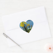 Gele Iris op Lake Shore Hart Sticker (Envelop)