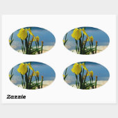 Gele Iris op Lake Shore Ovale Sticker (Vel)