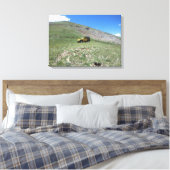 Gele jeep rubicon schilderachtig doek canvas afdruk (Insitu (Slaapkamer))