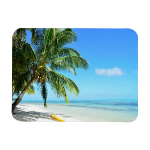 Gele kajak op een strand met een rechthoekige magn magneet