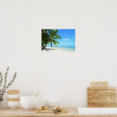 Gele kajak op een wit zandstrand poster (Keuken)