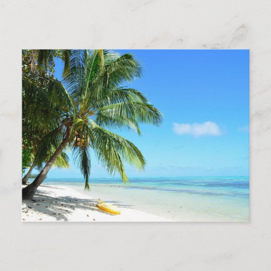 Gele kajak op een witte zandstrand briefkaart (Voorkant)