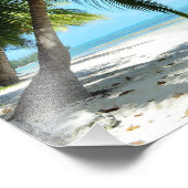 Gele kajak op een witte zandstrandfoto foto afdruk (Hoek)