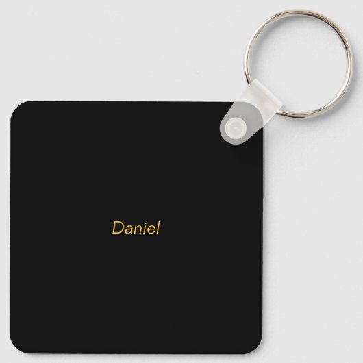 Gele kast werkt vooruit op gepersonaliseerd wegbor sleutelhanger (Achterkant)