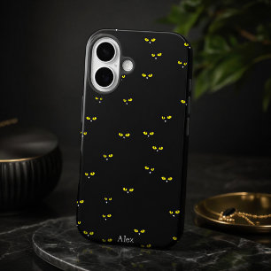 Gele kattenogen op zwart best Halloween-feest iPhone 16 Hoesje
