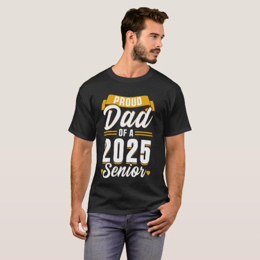 Gele Klasse van 2025 Senior Afstuderen Funny Senio T-shirt (Voorkant volledig)