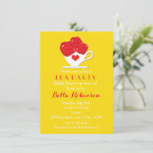 Gele koningin van harten Tea + Red Roses Invitatio Kaart (Staand voorkant)