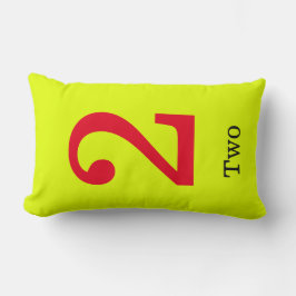 gele kussen met nummer twee