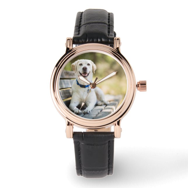 gele labrador introduceert op bank horloge (Voorkant)