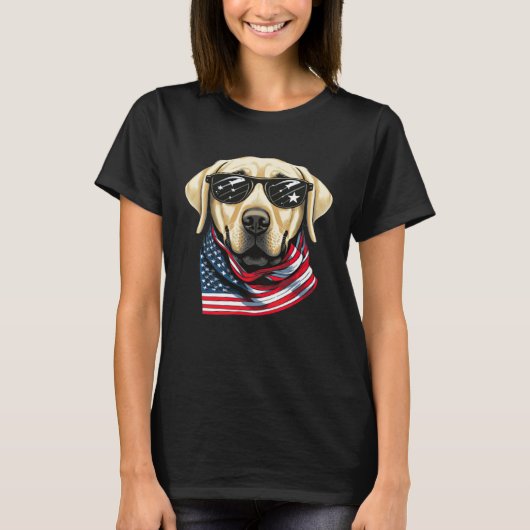 Gele labrador met Amerikaanse vlag Patriottisch vo T-shirt (Voorkant)