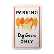 Gele Labrador Outline Autumn Parking