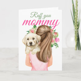 Gele labrador puppy met een vrouw die je moeder ru kaart