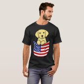 Gele Labrador Puppy Pocket T-shirt (Voorkant volledig)