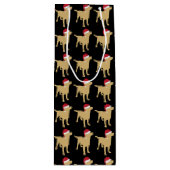 Gele labrador retriever in feestelijke rode kersth wijn cadeautas (Voorkant)