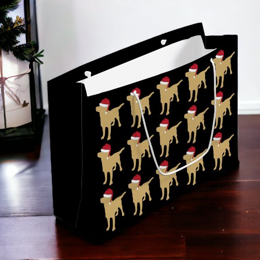 Gele labrador Retriever in Red Santa Hat Groot Cadeauzakje