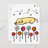 Gele labrador slaapstand in de tuin briefkaart (Voorkant / Achterkant)