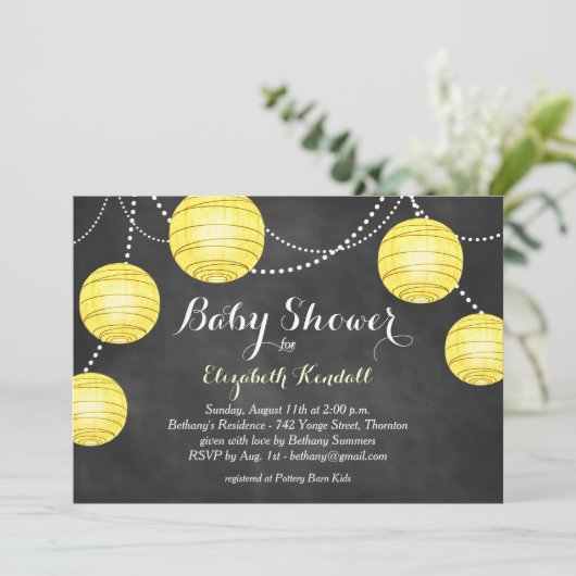 Gele lantaarns op de uitnodiging van het Baby show (Staand voorkant)