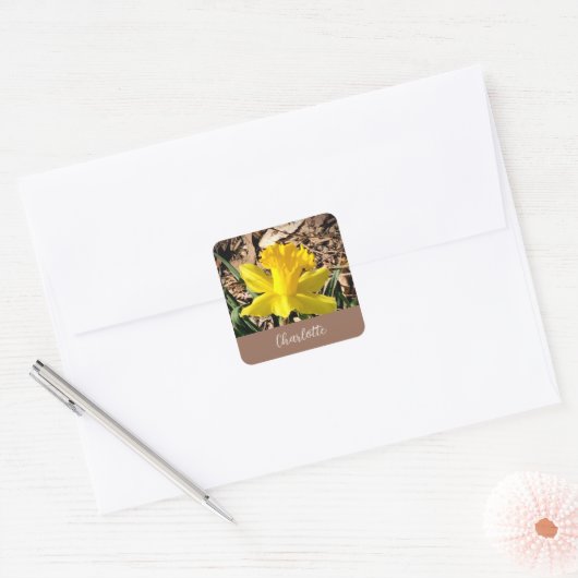Gele lente-affodil in de Garden-aangepaste naam Vierkante Sticker (Envelop)