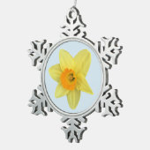 Gele lentesaffodil op Bleek blauw Tin Sneeuwvlok Ornament (Rechts)